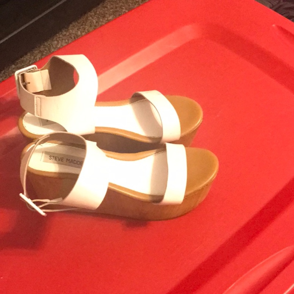Steven madden sandals